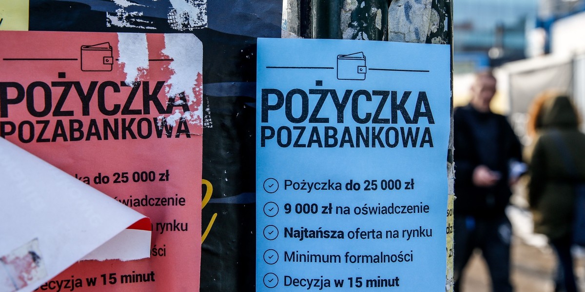 Prokuratura zarzuca wójtowi, sekretarzowi i skarbnikowi gminy Bielice, że ich działania doprowadziły do sytuacji zagrażającej płynności finansowej gminy