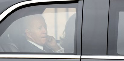 Joe Biden, jako jedyny przywódca,  pojechał na pogrzeb królowej własną limuzyną i miał problemy w drodze. Lepiej było przesiąść się do autokaru?