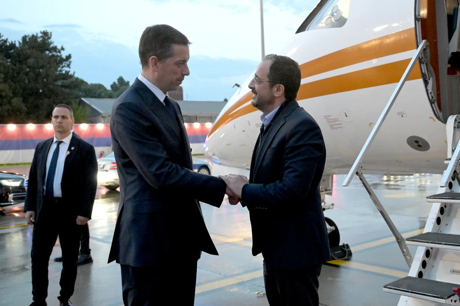 Ministar Đurić dočekao predsednika Kipra na beogradskom aerodromu