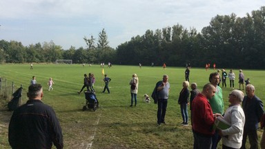 Na boisku na Stabłowicach chcą postawić bloki. Mieszkańcy protestują