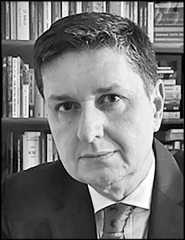 dr Sebastian Kowalski, sędzia