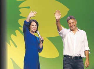 Zieloni mogą już świętować. Przyszłego kanclerza czekają trudne negocjacje