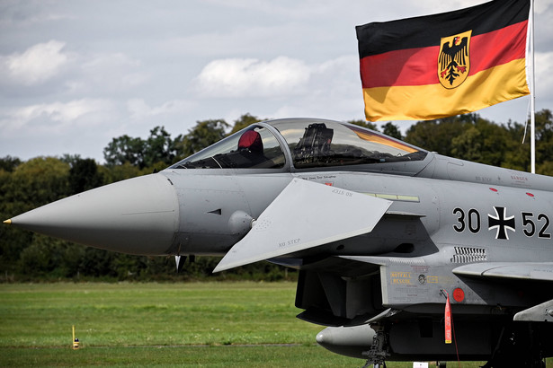 Niemiecki samolot Eurofighter