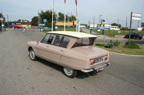 Citroen Ami 6 - Może i brzydki, ale jakże kochany