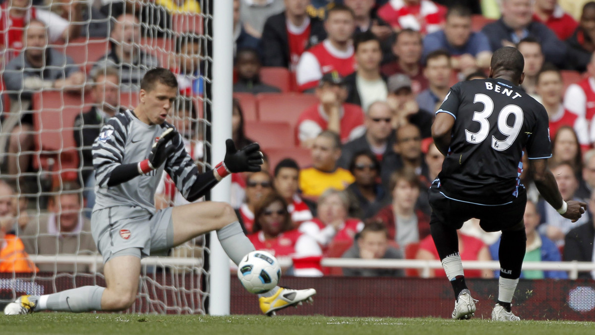 Arsenal Londyn doznał dotkliwej porażki w meczu 37. kolejki Premier League, w którym na Emirates Stadium przegrał 1:2 (0:2) z Aston Villą. Całe spotkanie w barwach Kanonierów rozegrał Wojciech Szczęsny.