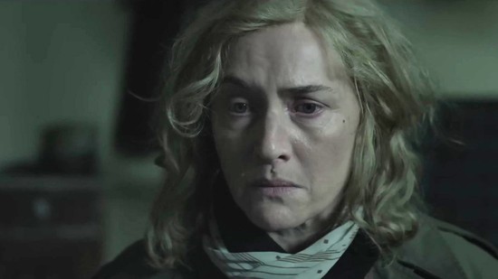 Második Oscar-díját kaphatja meg Kate Winslet a Lee-ben nyújtott szívbemarkoló alakításáért, amit neked is látnod kell