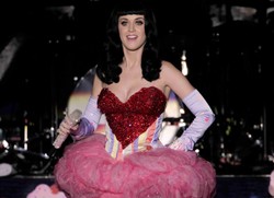 Katy Perry chce być mroczną wersją siebie