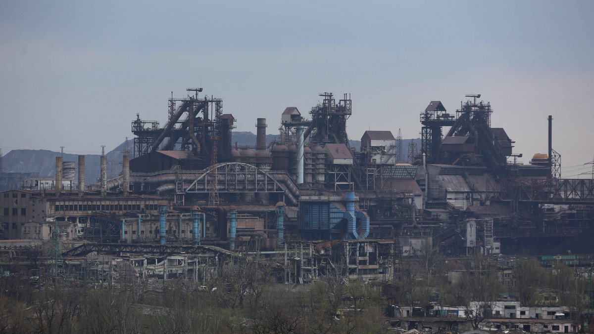 Niemieckie firmy odbudowują z Rosjanami Mariupol? "Widać ciężkie maszyny"