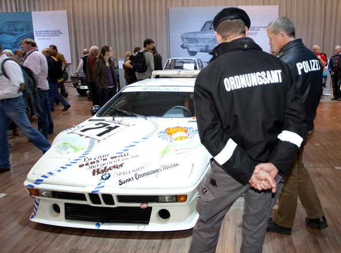 W Essen zakończyła się wystawa Techno Classica. Impreza jest uznawana za największe niemieckie targi pojazdów historycznych i zabytkowych. W naszej galerii mamy kilka perełek dawnej motoryzacji - auta warte są bardzo poważne pieniądze...