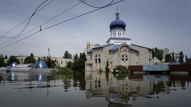 Zagrożenie epidemiczne po wysadzeniu zapory w Ukrainie. W wodzie zwłoki i metale ciężkie