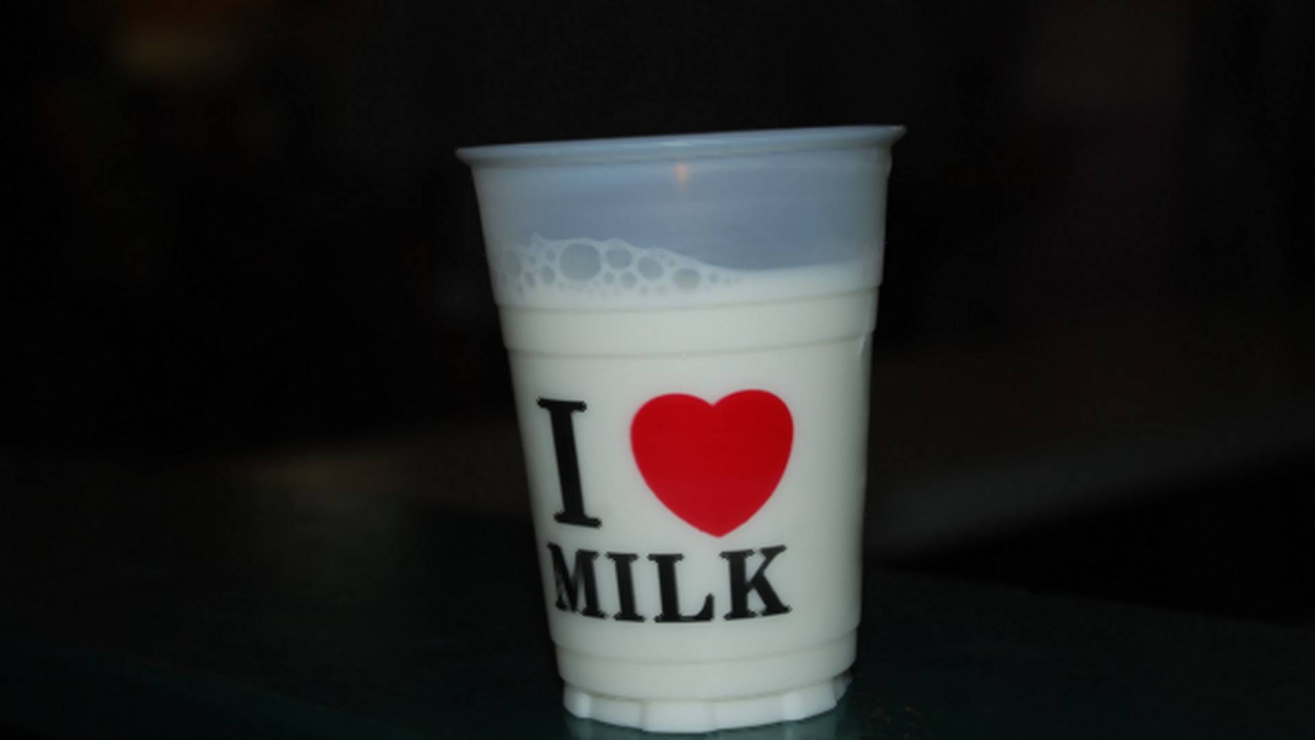 11 powodów, dla których powinieneś ograniczyć spożycie produktów mlecznych