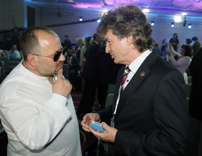 Biznesmeni, właściciele i założyciele spółki Art-B. Andrzej Gąsiorowski i Bogusław Bagsik