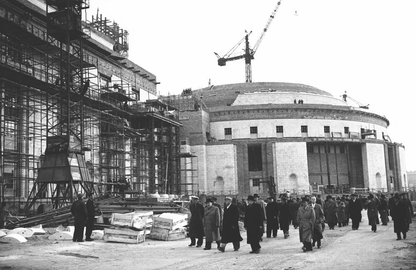 Pałac Kultury i Nauki, w przeszłości w latach 50. nazywany Pałacem Stalina