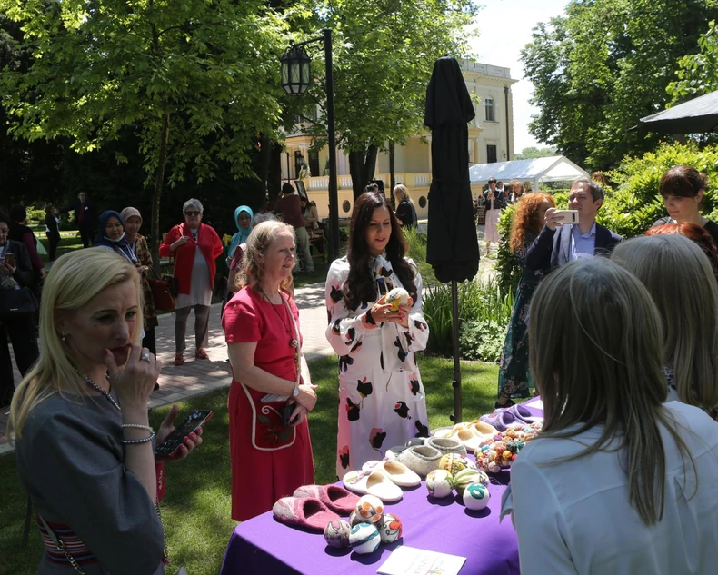 Da noge ne zebu: ljupke vunene papuče su bile jedan od najvećih hitova današnjeg bazara.