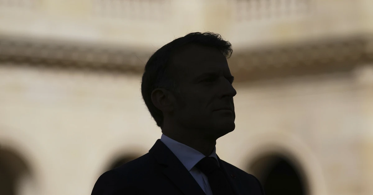 Macron do dymisji? "Zawsze to wykluczał, ale w oczach opinii publicznej jest głównym winowajcą"