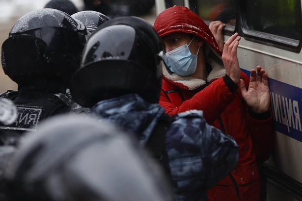 Ponad 5 tys. osób zatrzymano na protestach w obronie Nawalnego