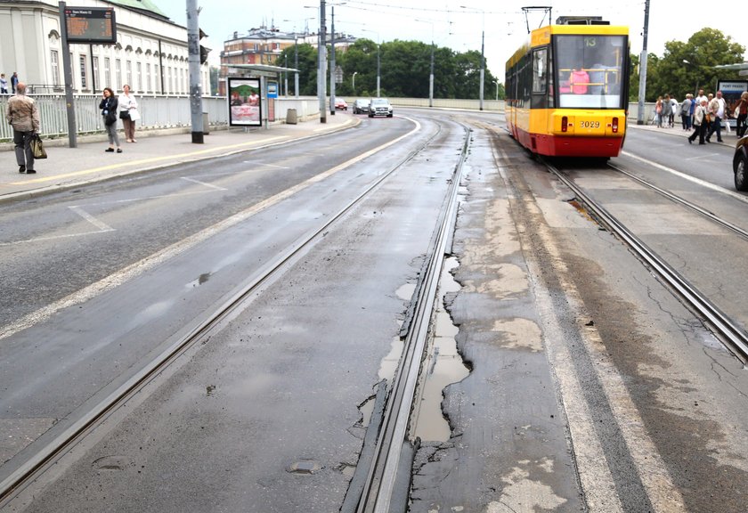 Wakacyjne remonty torowisk tramwajowych w Warszawie