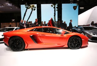 Premiery z Genewy – Lamborghini Aventador (ZDJĘCIA)