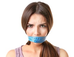 Mniej znaczy więcej? Czy post to skuteczny i zdrowy sposób na odchudzanie?