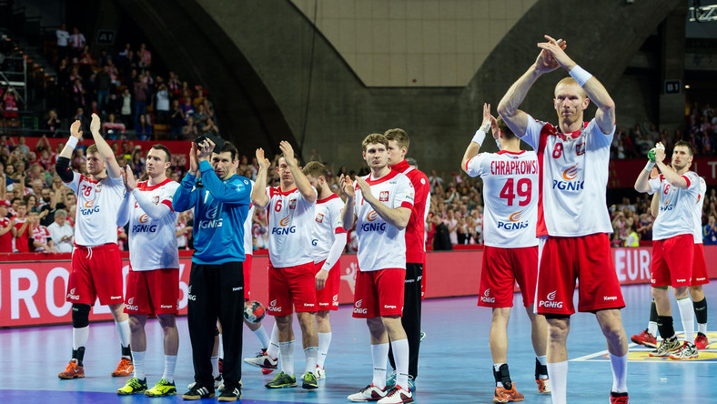 To był ostatni mecz Michaela Bieglera w roli trenera polskiej reprezentacji szczypiornistów. Biało-czerwoni pożegnali Niemca zwycięstwem. We Wrocławiu wygrali ze Szwecją 26:24 (12:12) w meczu o 7. miejsce w mistrzostwach Europy.