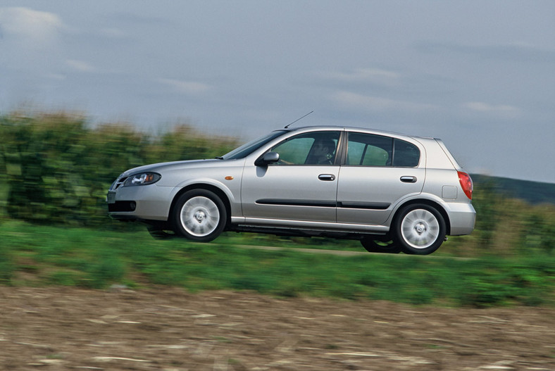 Nissan Almera: radzimy co kupić, diesla a może benzynę