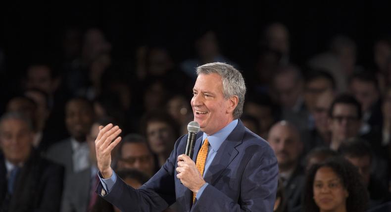 Bill de Blasio Endorses Bernie Sanders