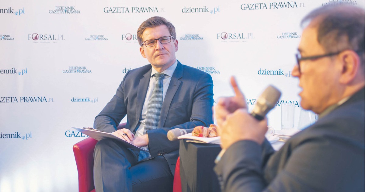 Światową gospodarkę czeka twarde lądowanie. Nawet 6-proc. inflacja będzie bardzo bolesna ze względu a koszty długu – mówił Nouriel Roubini, ekonomista określany jako „dr Zagłada”, odpowiadając na pytania prof. Marcina Piątkowskiego z Akademii Leona oźmińskiego na śniadaniu Banku Gospodarstwa Krajowego i DGP w czasie Światowego Forum Ekonomicznego w Davos. Relacja ze spotkania jest dostępna w serwisie Gazetaprawna.pl/davos