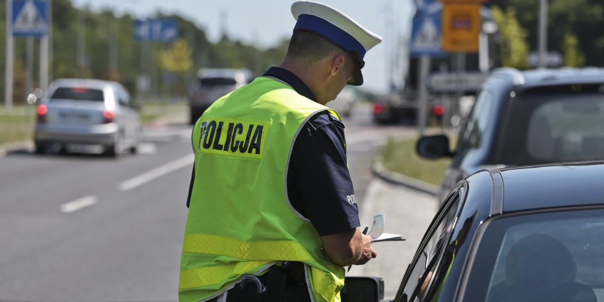 POLICJA