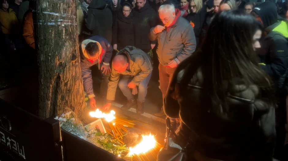 Građani su nakon ubistva bračnog para u Arilju odavali počast žrtvama