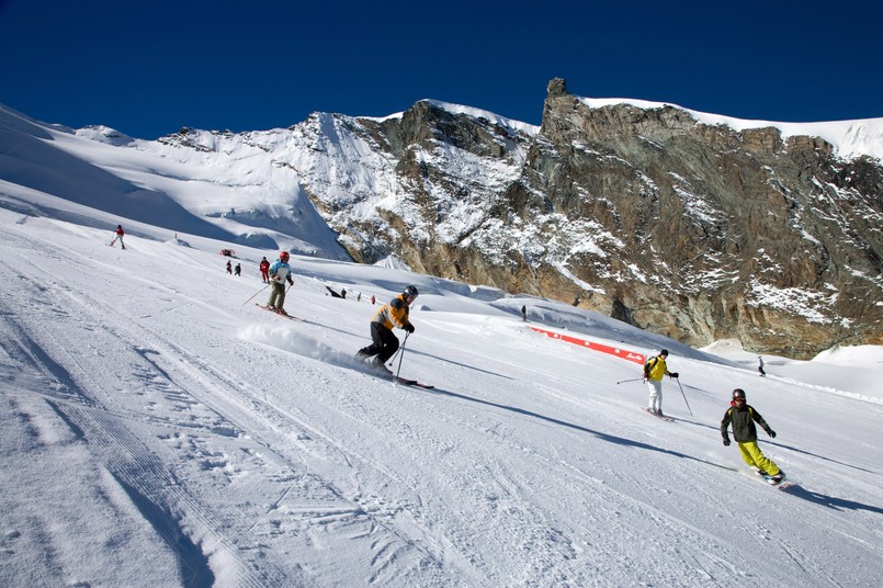 Saas Fee - kurort w dolinie słońca