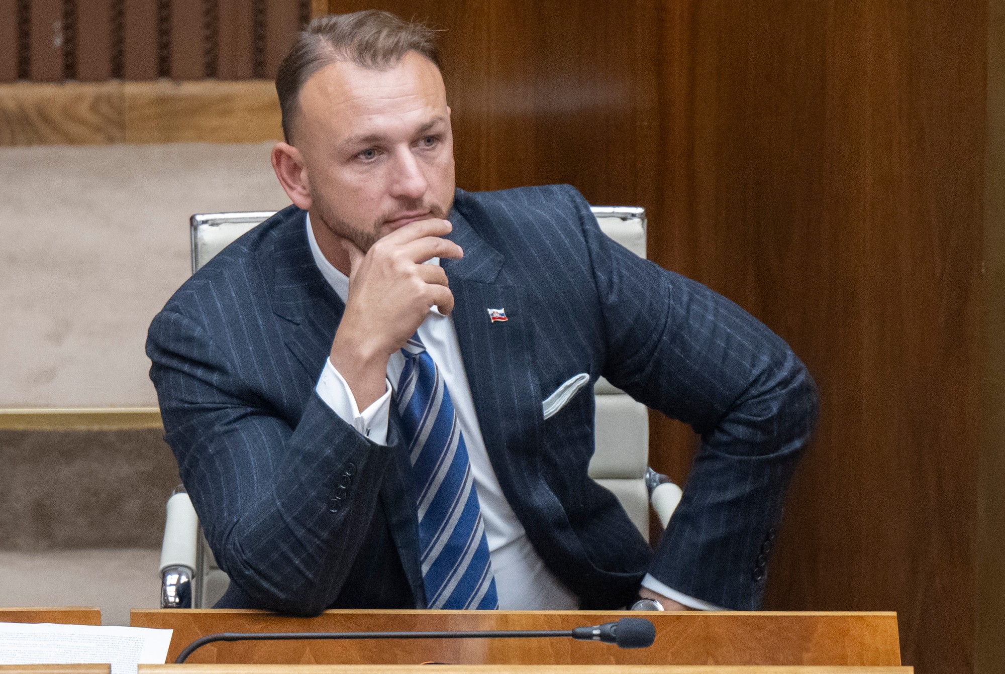 V stredu (27. 11.) plánuje opozícia podať ďalší návrh na vyslovenie nedôvery Matúšovi Šutajovi Eštokovi.