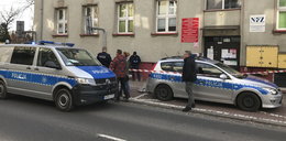 Groza w przychodni w Słupsku. Wściekły pacjent dźgnął nożem policjanta! „Na podłodze było pełno krwi...”