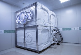 Mobilne kapsuły hotelowe dla pielgrzymów. Tak mogą odpoczywać muzułmanie w drodze do Mekki