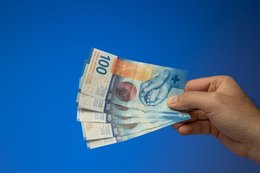 Kurs franka 19 sierpnia w okolicach 4,9 zł