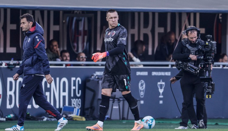 Bardzo zła wiadomość dla Jana Urbana. Kluczowy piłkarz reprezentacji kontuzjowany