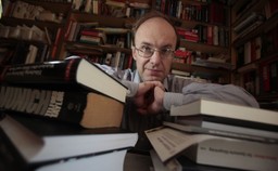 Prof. Żerko: Pojednanie oparte na przemilczeniu [WYWIAD]