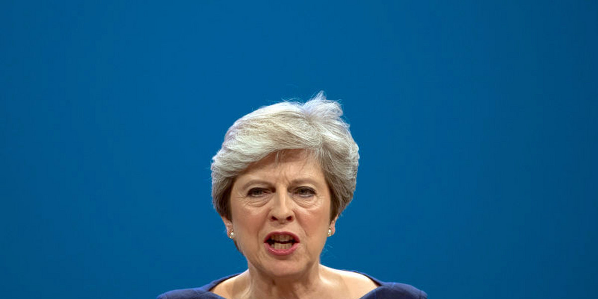 Theresa May fights back against Tory plot to oust her