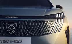 Nowy Peugeot 5008 i e-5008: rodzinne rewolucje. Duży zasięg i zaskakujące wnętrze