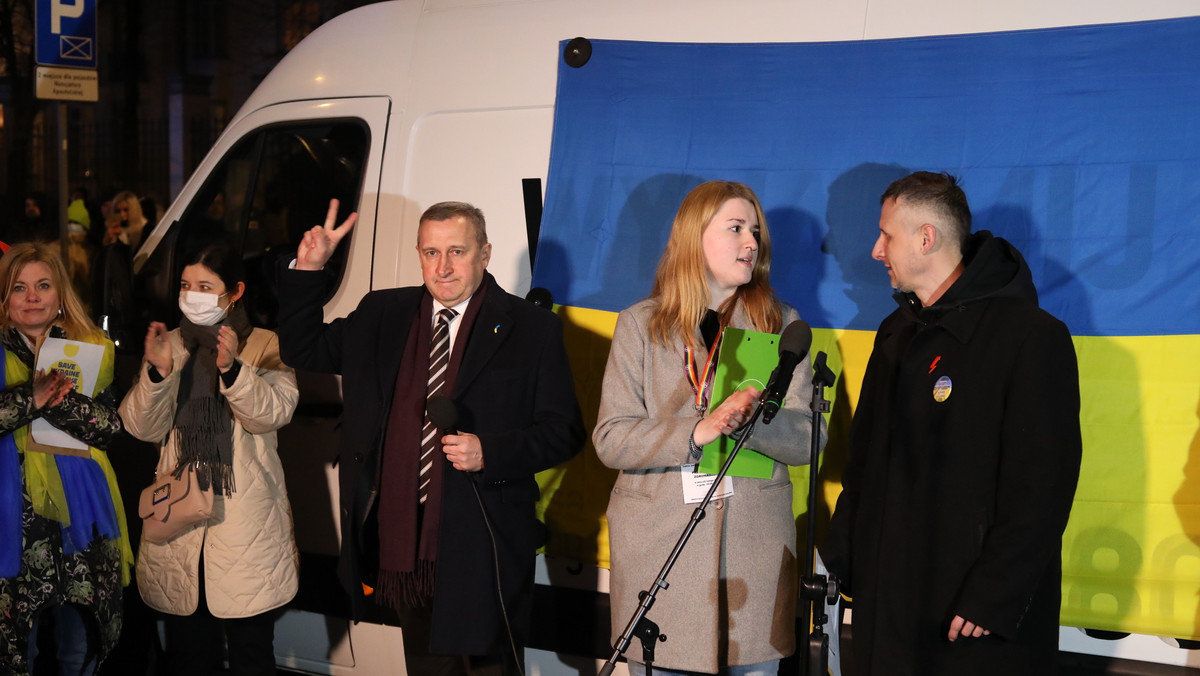 Protest przed Ambasadą Ukrainy w drugi dzień rosyjskiej inwazji