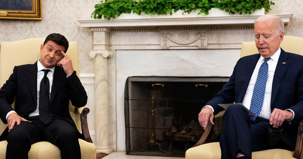 Zelenskyy 'bombed' at his first White House meeting and 'pissed Biden ...