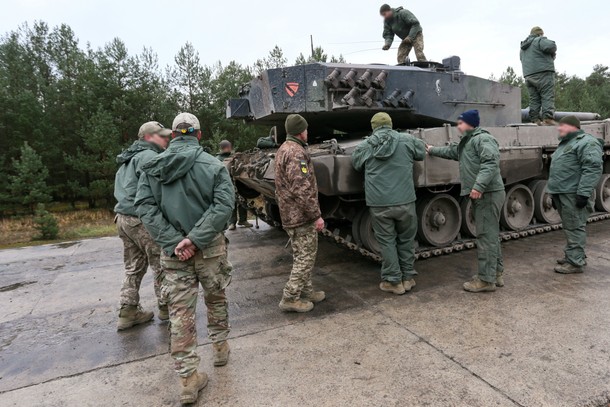 Szkolenie zorganizowane dla żołnierzy wojsk Ukrainy z zakresu obsługi i napraw czołgów Leopard