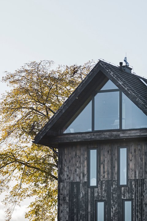 Dom w starym wiatraku na Lubelszczyźnie. Architekci zmienili ruinę w cudo!