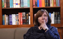 Nieznani ludzie próbują wejść do mieszkania białoruskiej noblistki Swiatłany Aleksijewicz