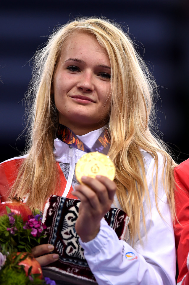 Angelika Wątor (złoty medal) - szermierka, turniej indywidualny szablistek