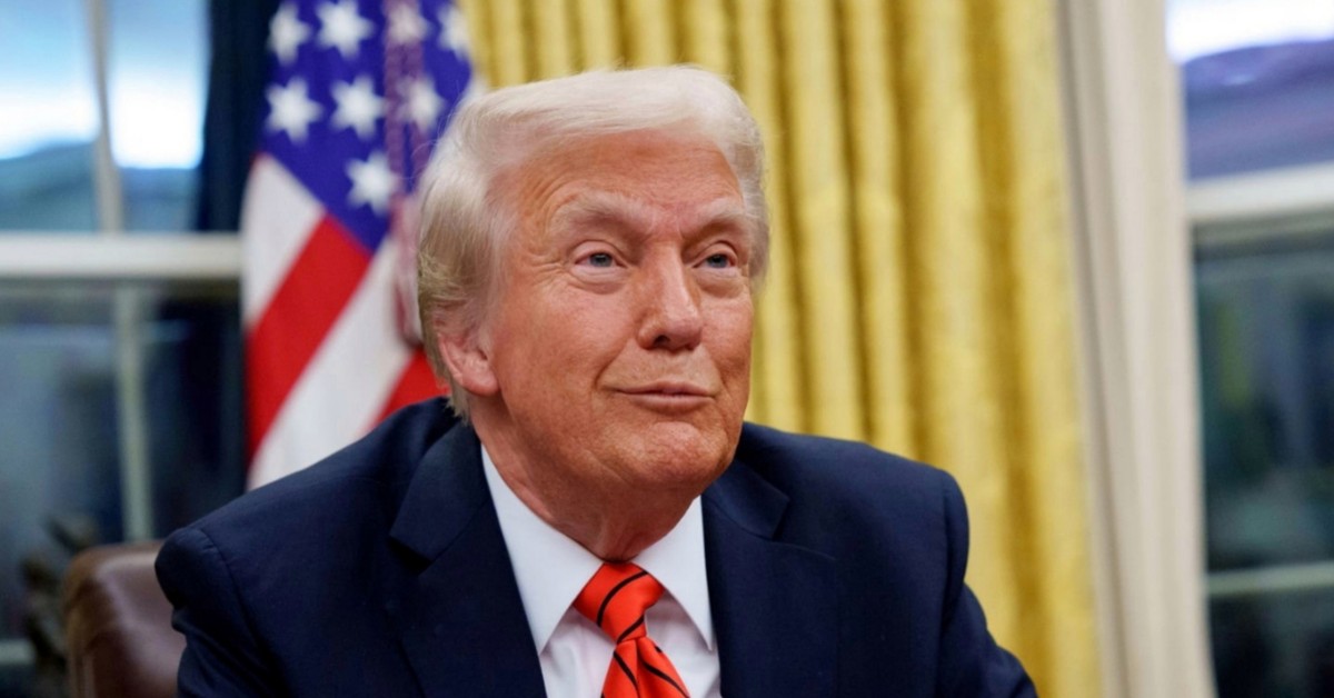 «Союзник Трампа побеждает в Польше, вызывая шок по всей Европе» Реакция Трампа на выборы в Польше
