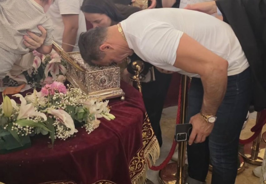 Dragan Stanković se poklonio Pojasu Presvete Bogorodice