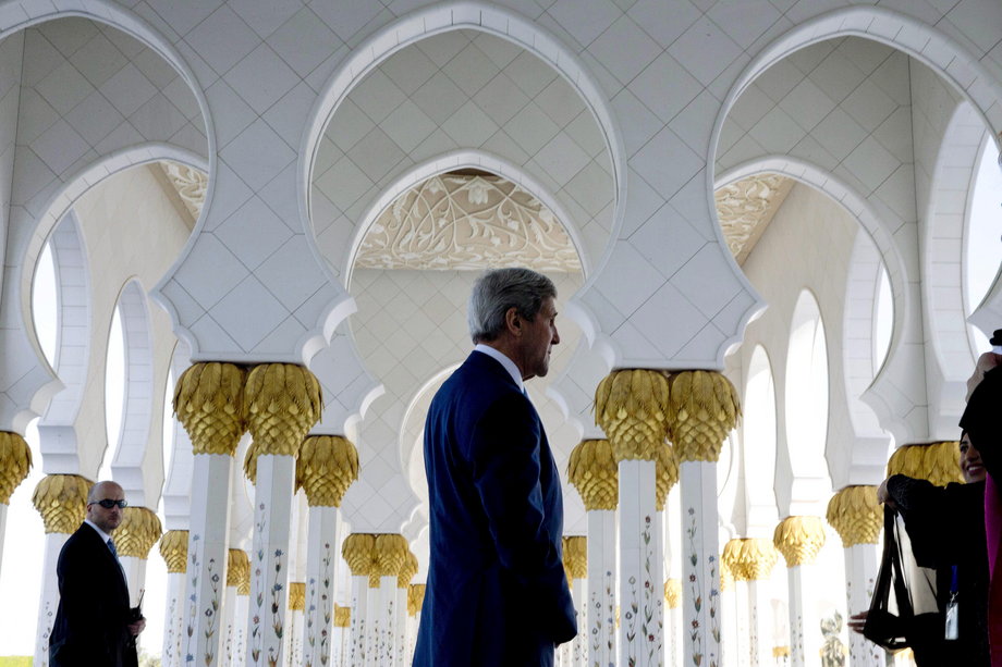UNITED ARAB EMIRATES: Kerry visits the Sheikh Zayed Grand Mosque in Abu Dhabi on November 23, 2015.