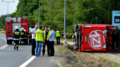 Wypadek autobusu pod Tarnobrzegiem. Jest wielu rannych