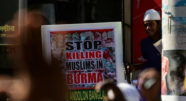 Bangladeshi activists protest in Dhaka against the persecution of Rohingya Muslims in Myanmar on December 6, 2016