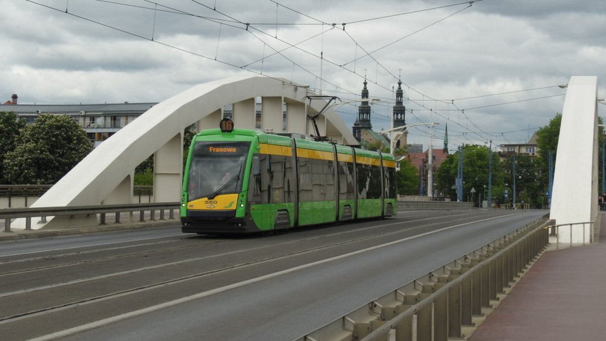 Zarząd Transportu Miejskiego w Poznaniu zaprasza do udziału w konsultacjach społecznych w sprawie koncepcji trasy tramwajowej na os. Kopernika - Projekt Copernicus. Konsultacje potrwają od 6 do 27 grudnia 2016 roku.